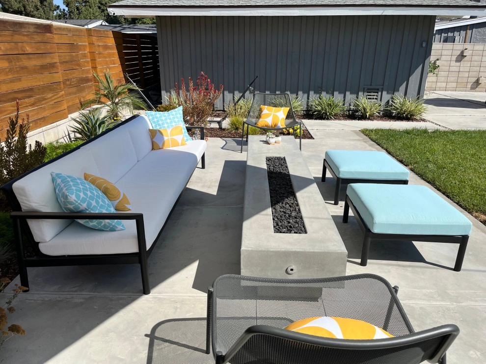 Cliff May Rancho 5 by Avenue 39 Landscape Design - Photo 4