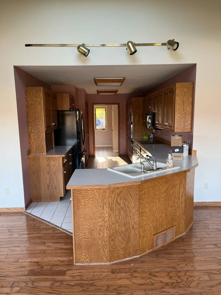 Mid-Century Revamp by Blok Builders, Inc. - Photo 21