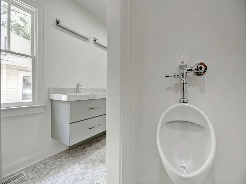 Midtown Cottage by Level Craft Construction - Photo 29