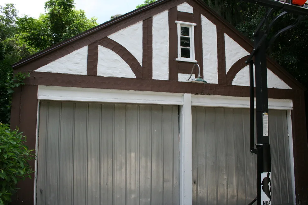 Custom Garage Renovation in the Miramar Area by LCG Design And Build - Photo 3