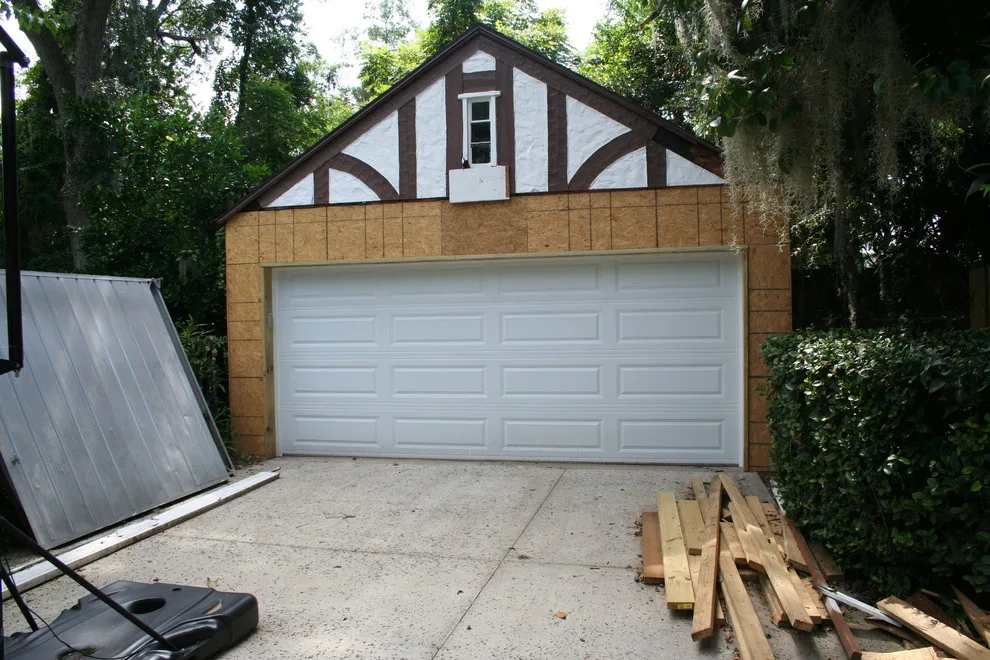 Custom Garage Renovation in the Miramar Area by LCG Design And Build - Photo 5