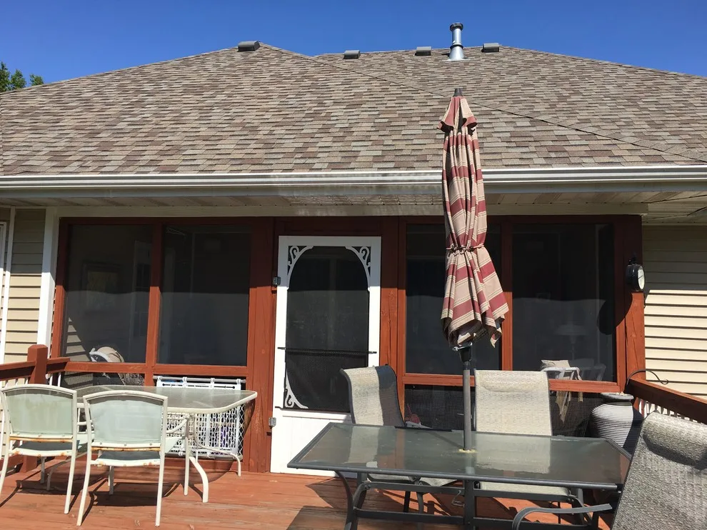 Missouri Screened Patio by Trueson Exteriors - Photo 3