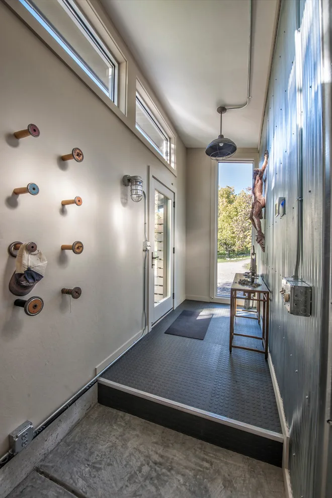 Contemporary Art Studio by Monticello Custom Homes And Remodeling - Photo 14