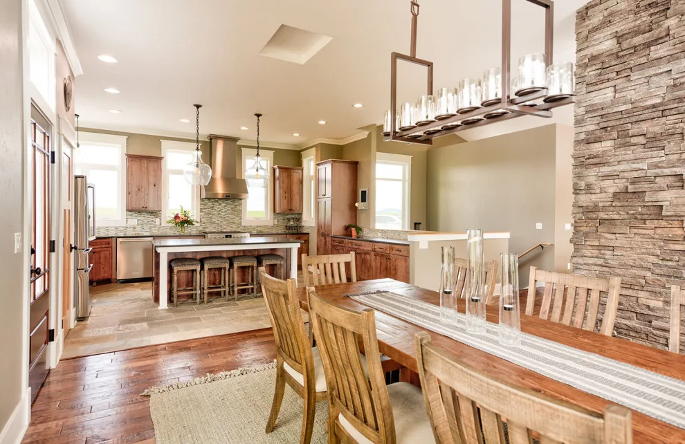 Contemporary Kitchen by Ealy Construction - Photo 11