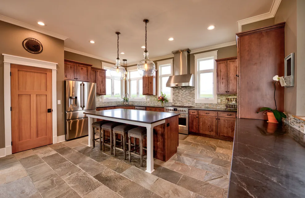 Contemporary Kitchen by Ealy Construction - Photo 7
