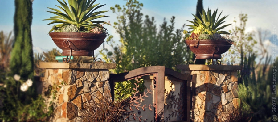 Carlsbad Tuscan Residence by STONE + GROVE Landscape Architects - Photo 4