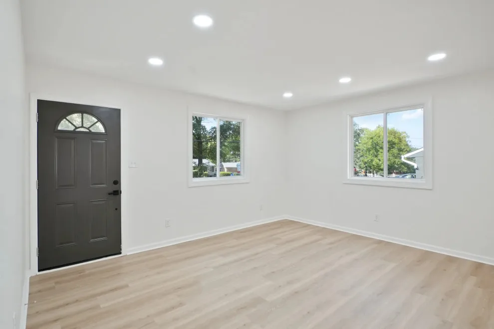 Suazo Contracting Company - Photo 11