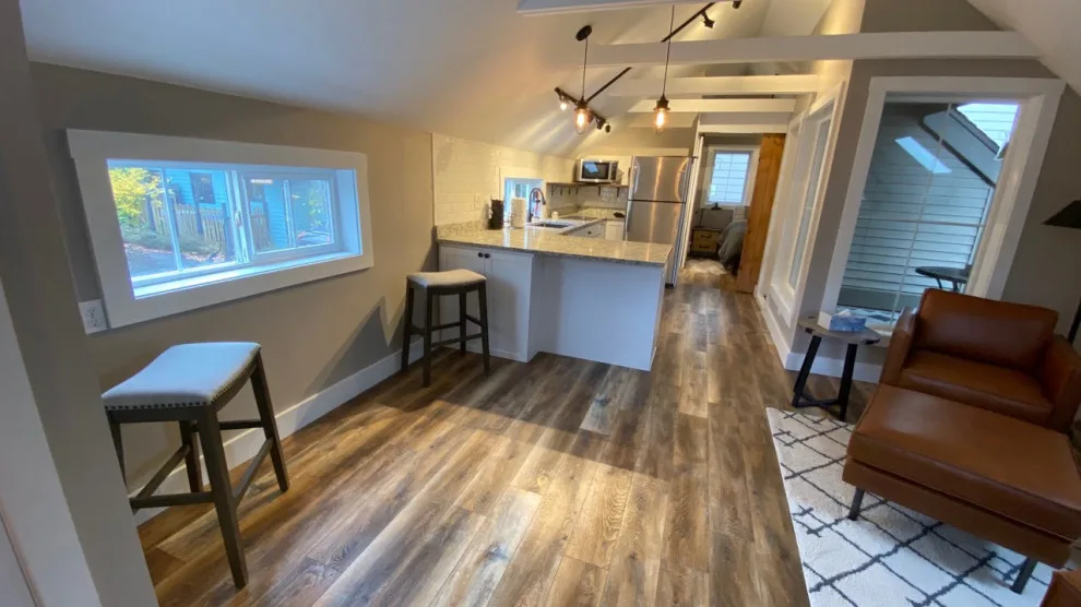 Davis Apartment by Peninsula Construction Service, LLC - Photo 6