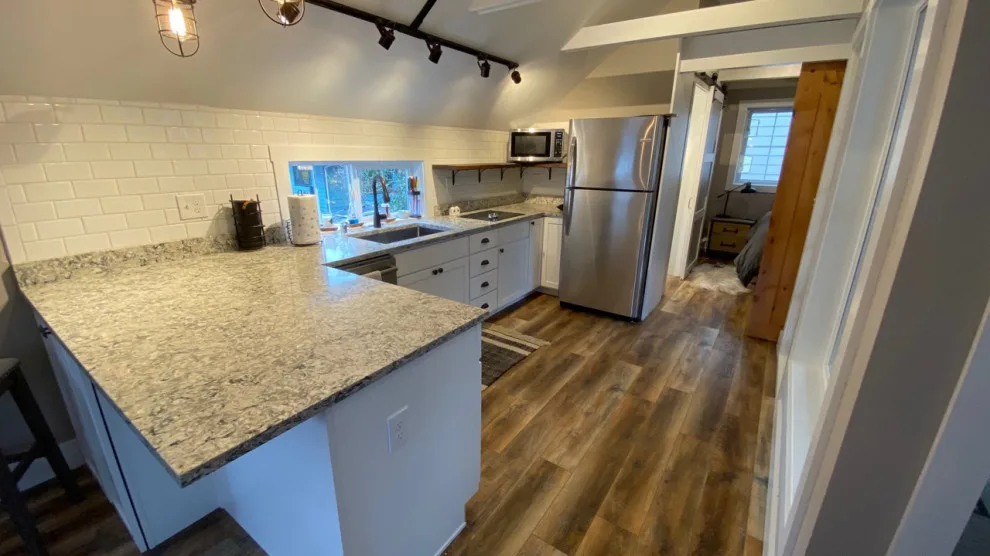 Davis Apartment by Peninsula Construction Service, LLC - Photo 11