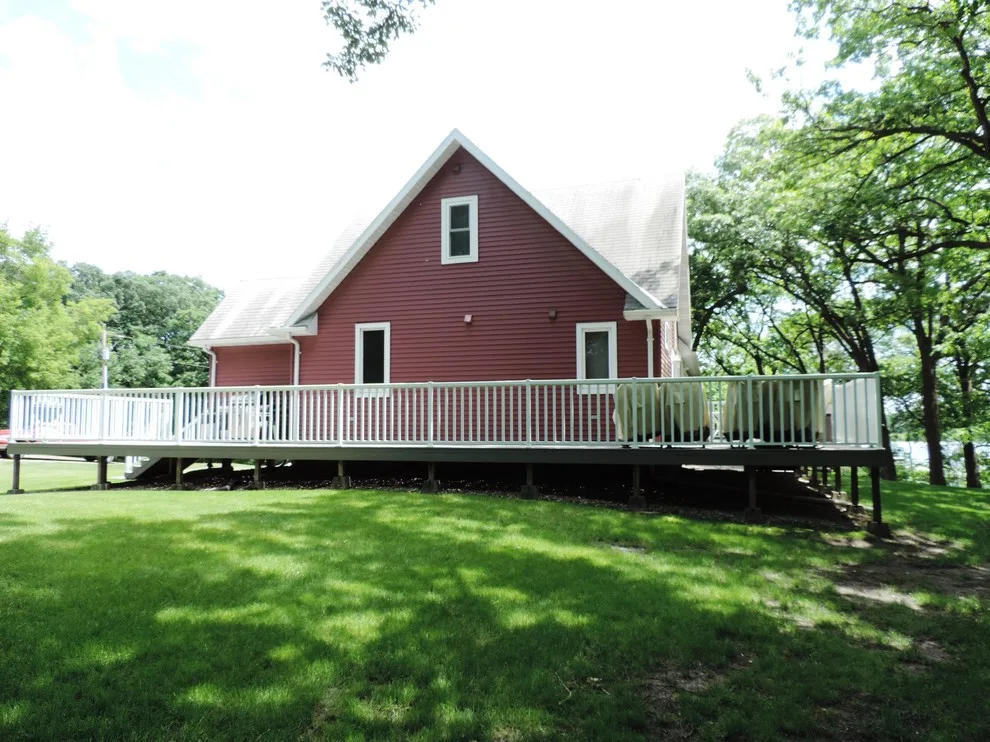 Deck Construction and Design by Master Builders Of West Central Minnesota, Inc. - Photo 4