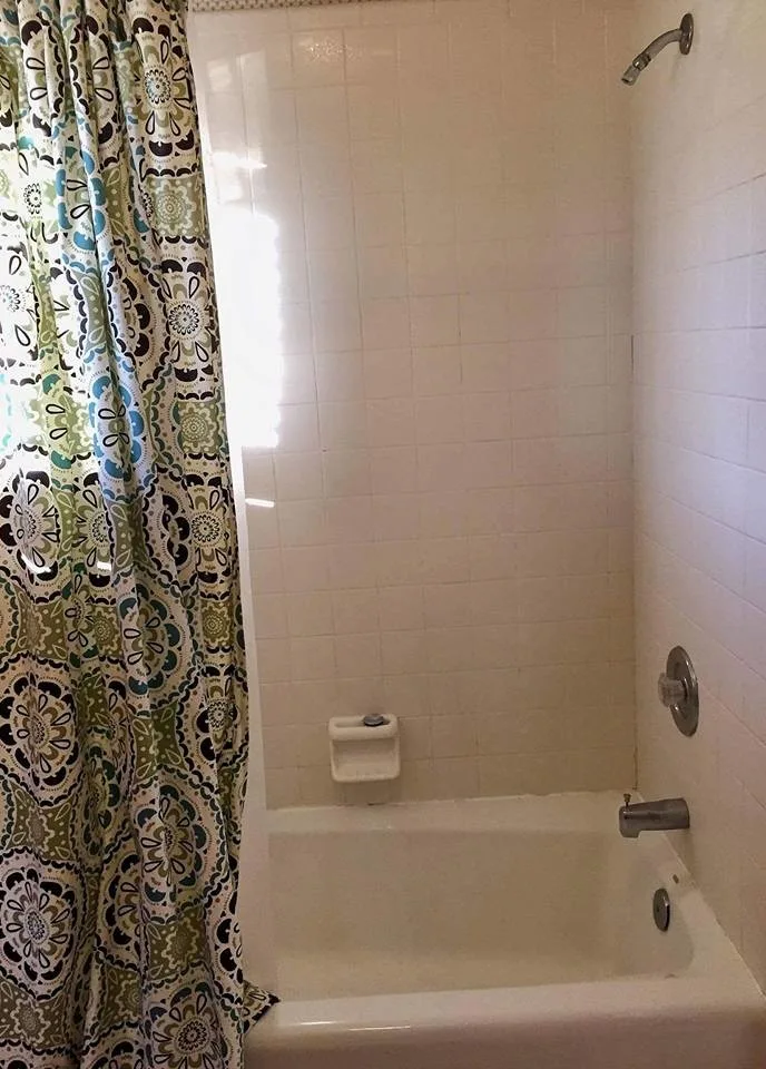 Dellaporta Primary Bathroom Renovation by Avant & Avant Construction Inc - Photo 4