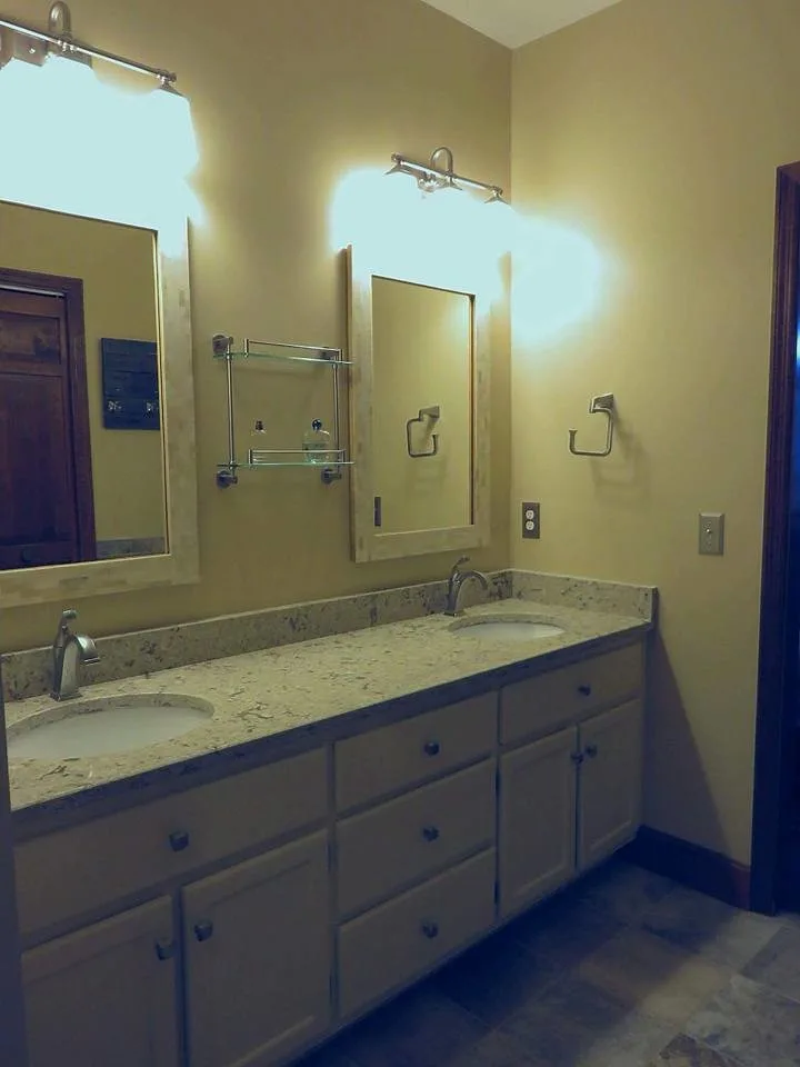 Dellaporta Primary Bathroom Renovation by Avant & Avant Construction Inc - Photo 5