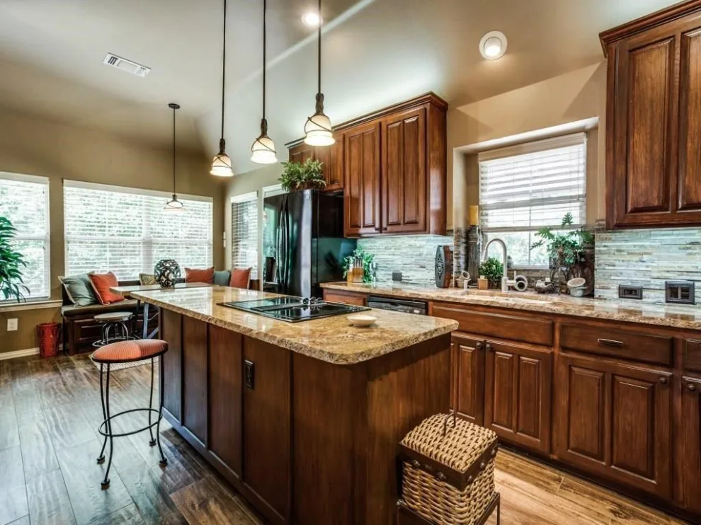 Kitchen Renovation Designs by Alcova Construction - Photo 8