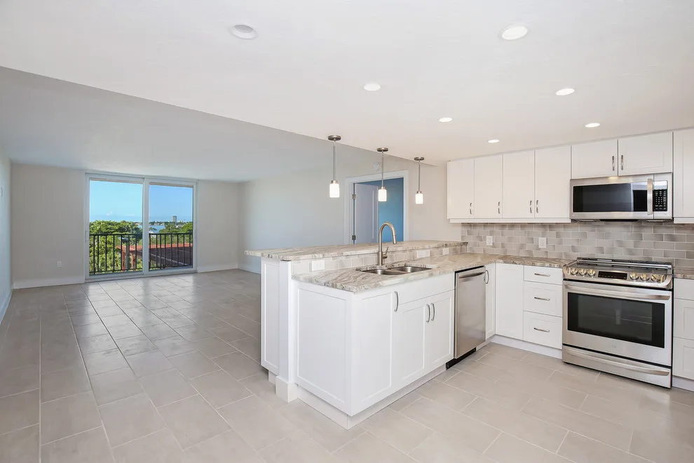 Dolphin Towers Revamp by Trinity Custom Homes - Photo 10