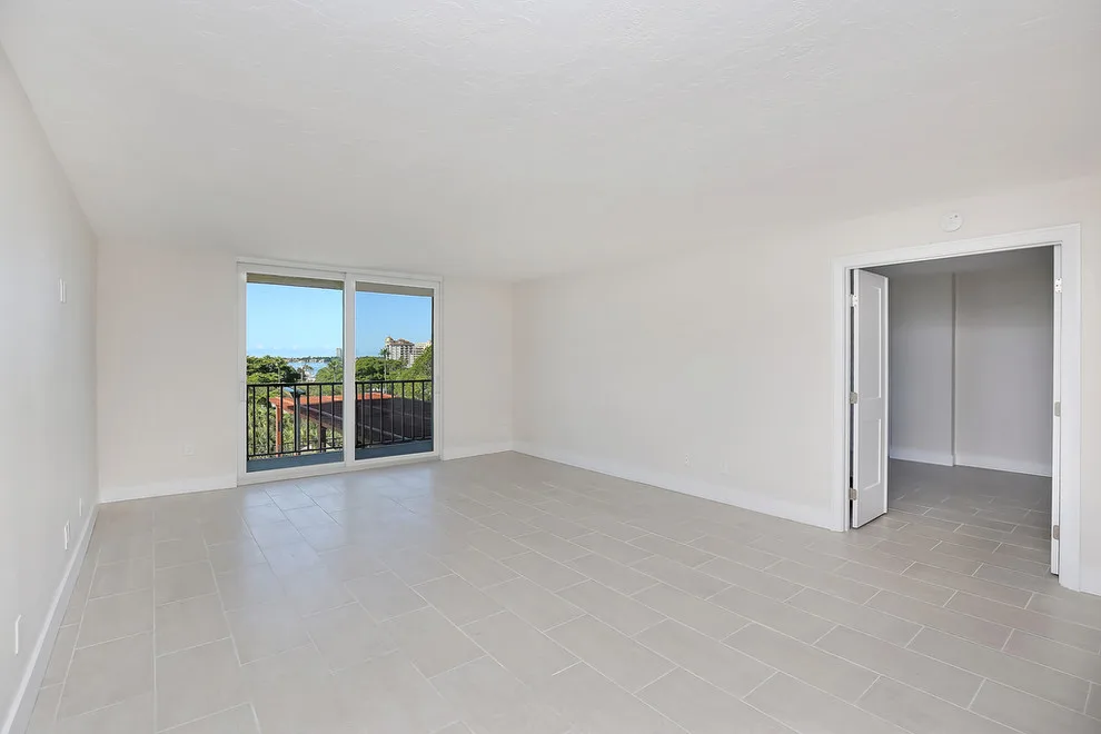 Dolphin Towers Revamp by Trinity Custom Homes - Photo 20