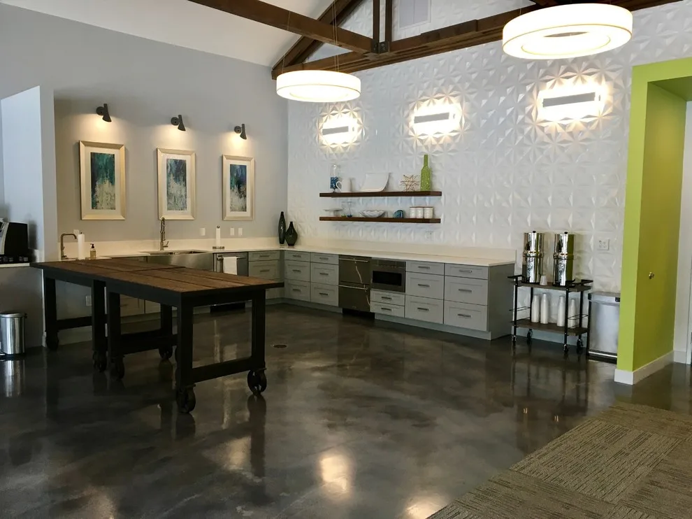 Bradenton Downtown Commercial by Trinity Custom Homes - Photo 10