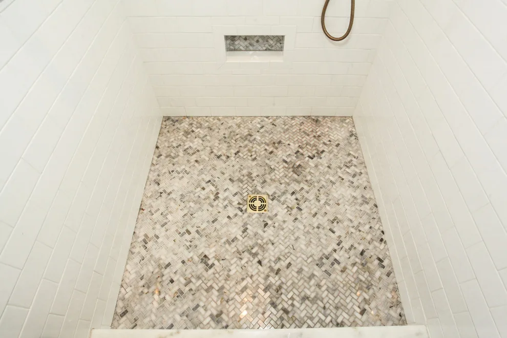 City Center Main Bathroom by Owners Choice Construction - Photo 7