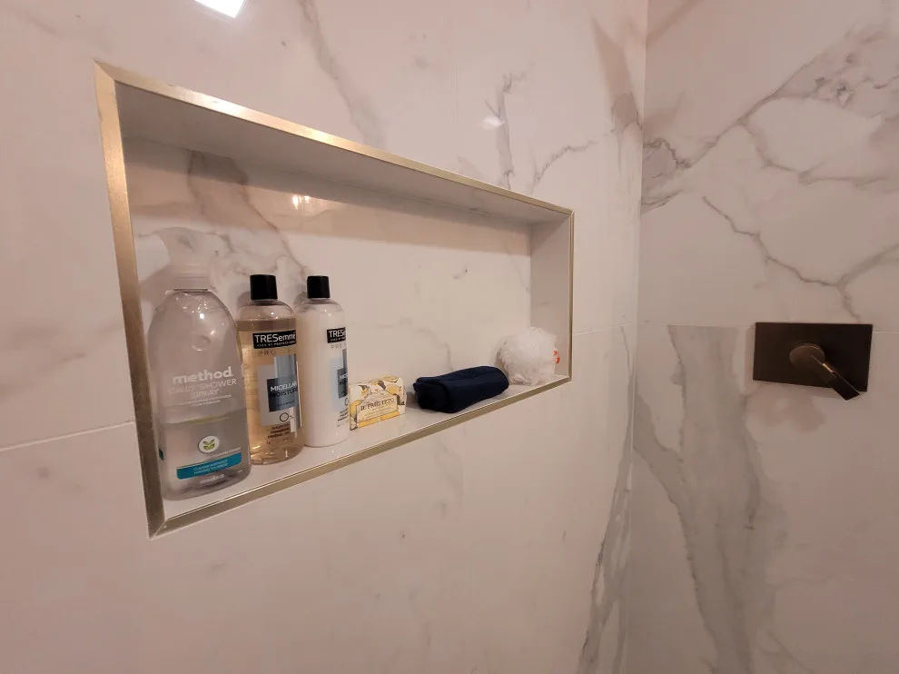 BATHROOMS IN LAGUNA NIGUEL by Designing Women Of Orange County - Photo 3