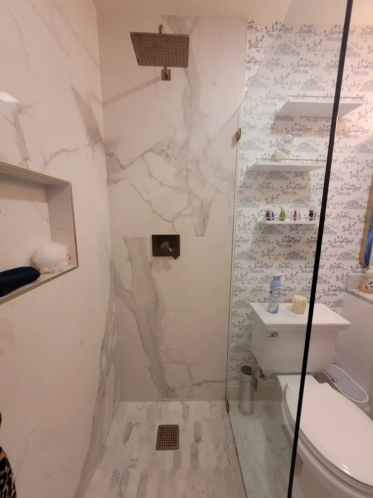 BATHROOMS IN LAGUNA NIGUEL by Designing Women Of Orange County - Photo 2