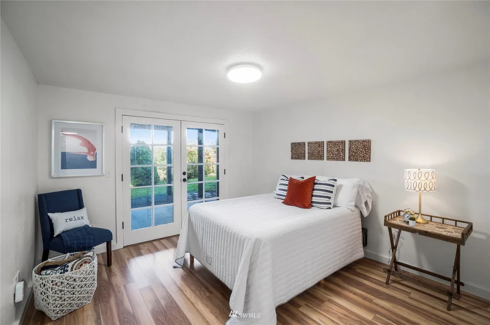 Dronawood Drive | Complete Renovation by Ken Woods Construction - Photo 12