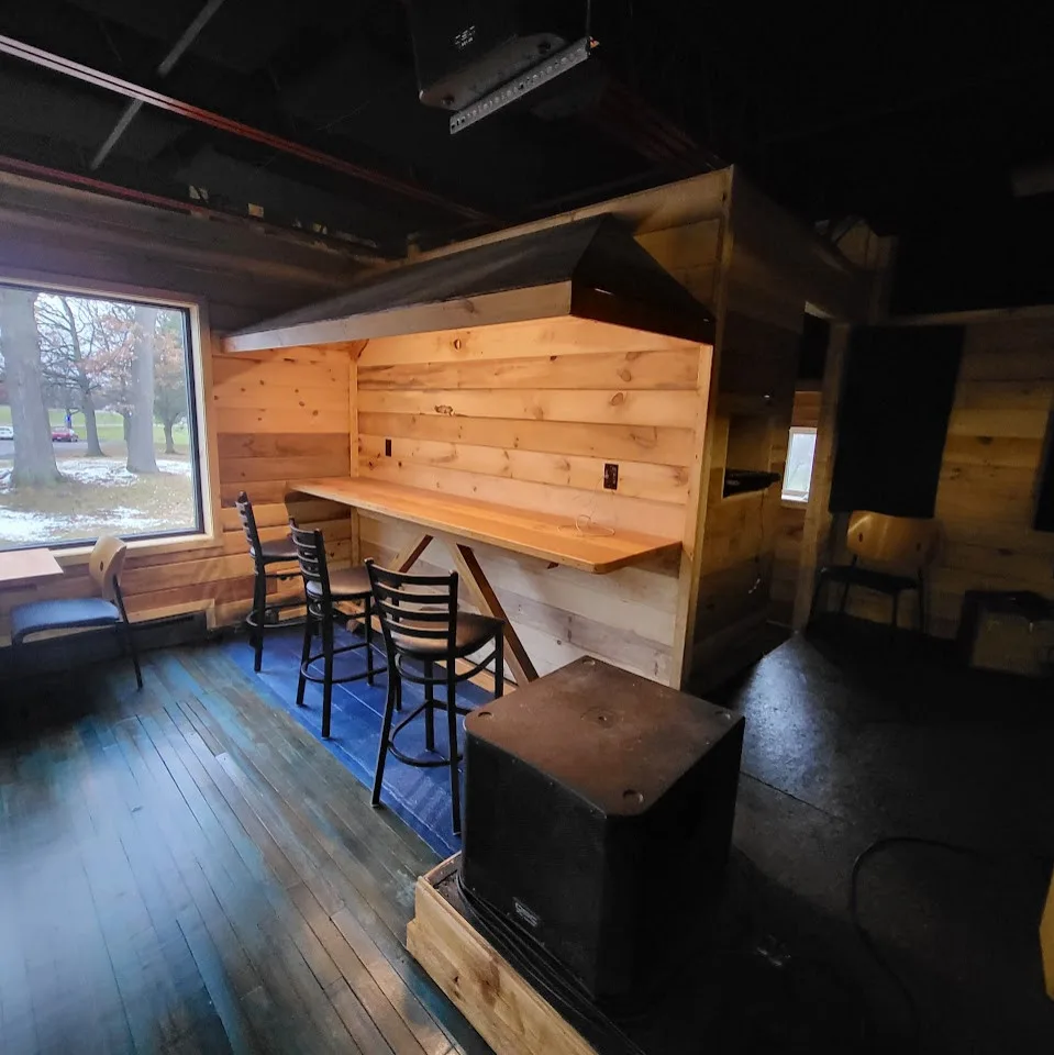 Rhythm and Rolls Stage & Sushi Lounge by Szczesniak Remodeling & Construction LLC - Photo 4