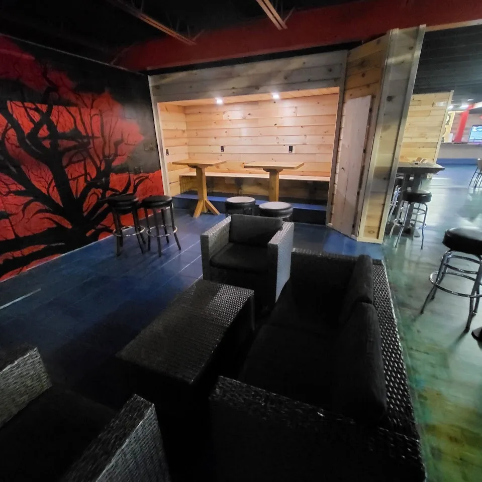 Rhythm and Rolls Stage & Sushi Lounge by Szczesniak Remodeling & Construction LLC - Photo 7