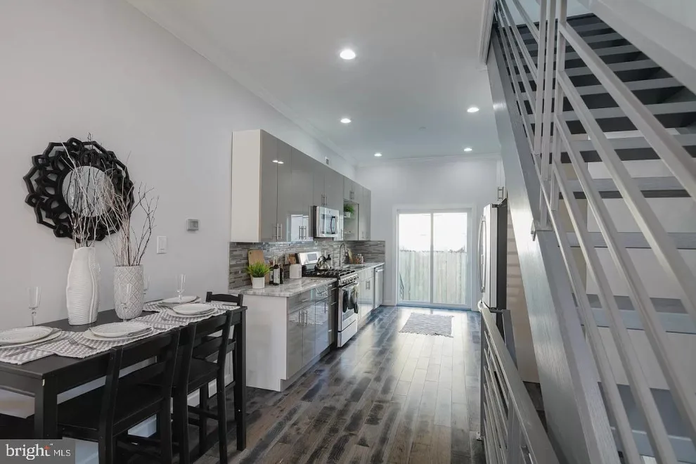 Dudley Avenue by Ken Group LLC - Photo 3