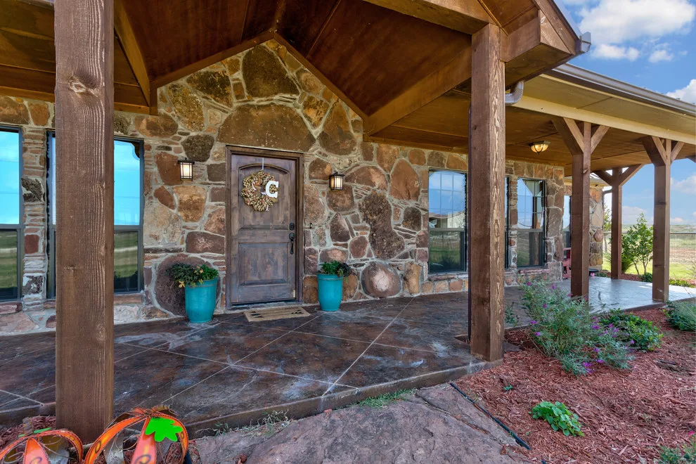 Dundee Bespoke Ranch House by First Choice Custom Builders - Photo 11