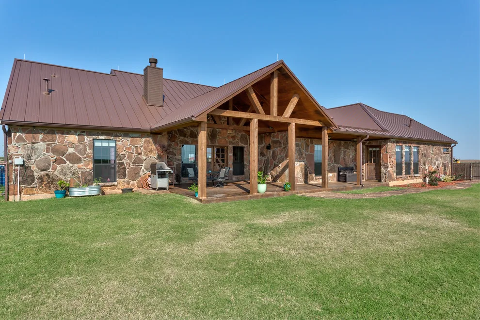 Dundee Bespoke Ranch House by First Choice Custom Builders - Photo 22
