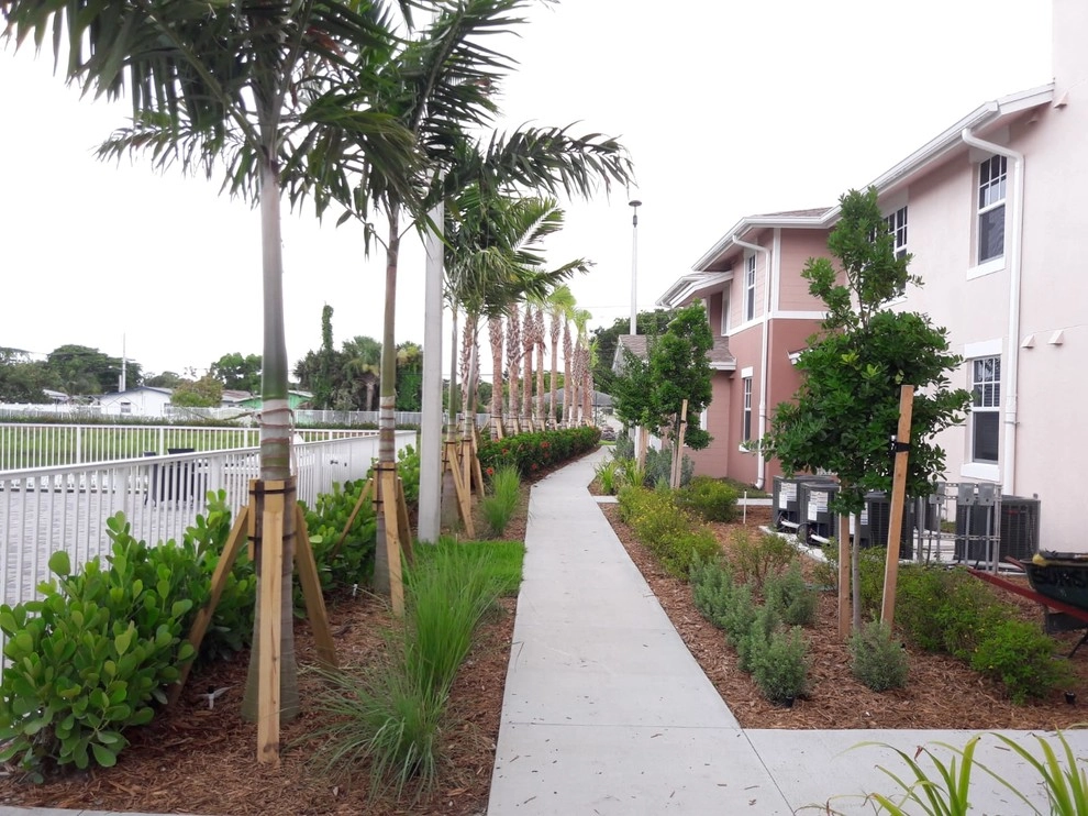 Broward County: Oakland by Sunset Gardens Inc. - Photo 5