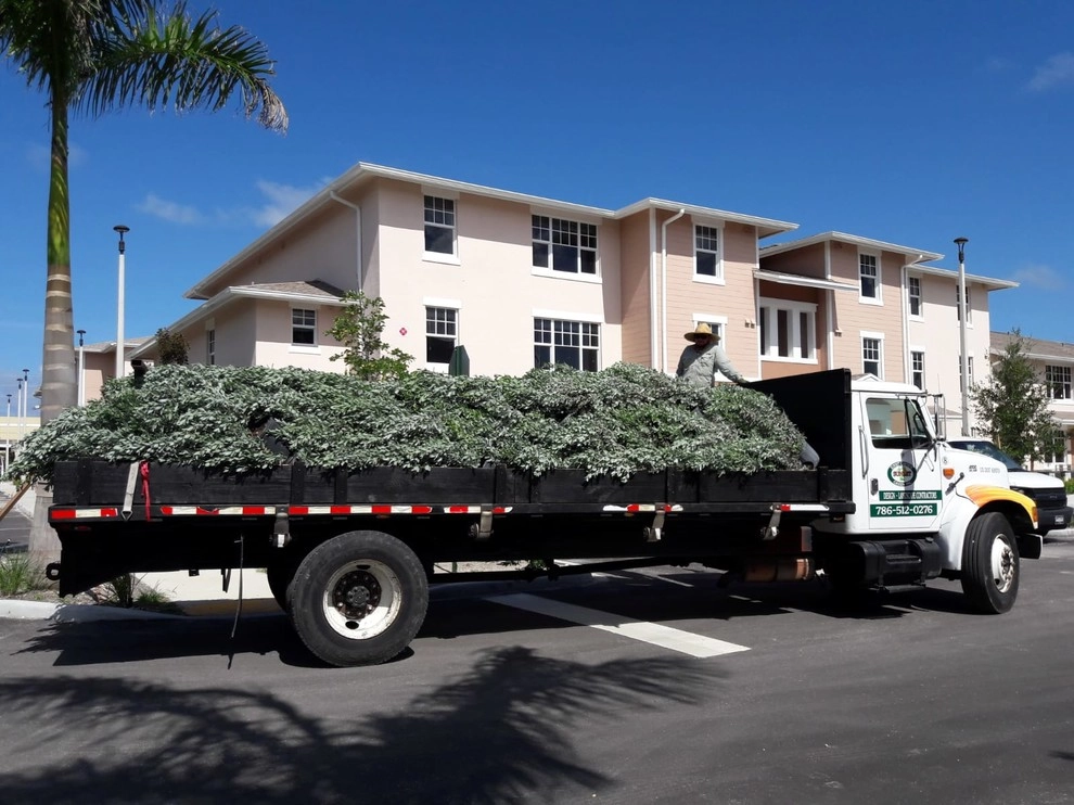 Broward County: Oakland by Sunset Gardens Inc. - Photo 18