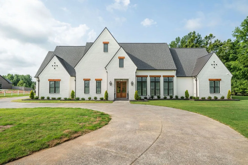 EADS CONSTRUCTION by HillCo Construction & Interior Transformations - Photo 6