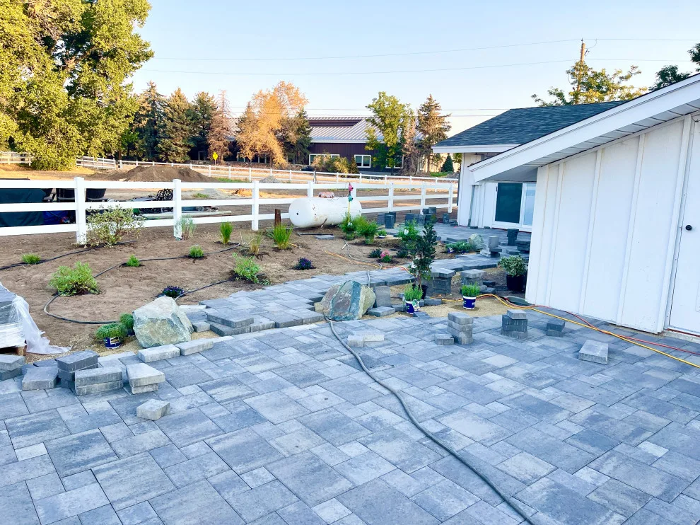 Outdoor Spaces, Paving, Water Features & Spas by ICG Construction & Landscaping - Photo 2