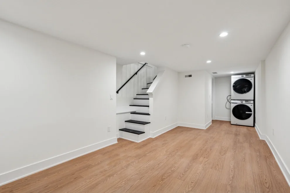 Earl Avenue by Ken Group LLC - Photo 18