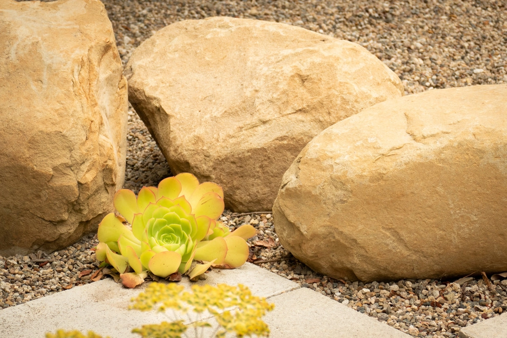 Modern Retreat by Sweet Smiling Landscapes - Photo 2