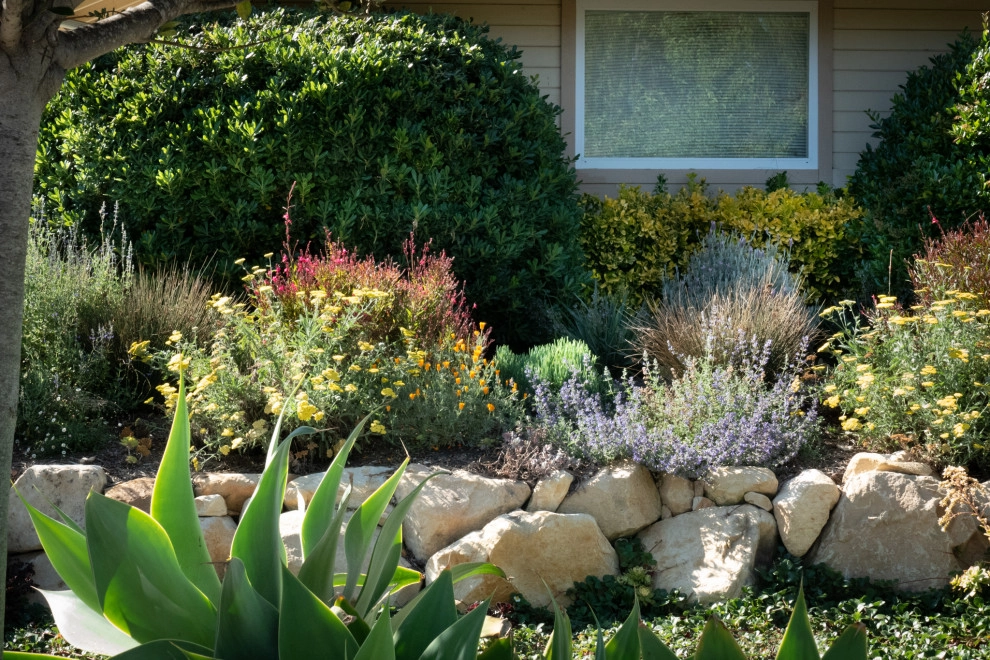 Midcentury Rustic by Sweet Smiling Landscapes - Photo 13