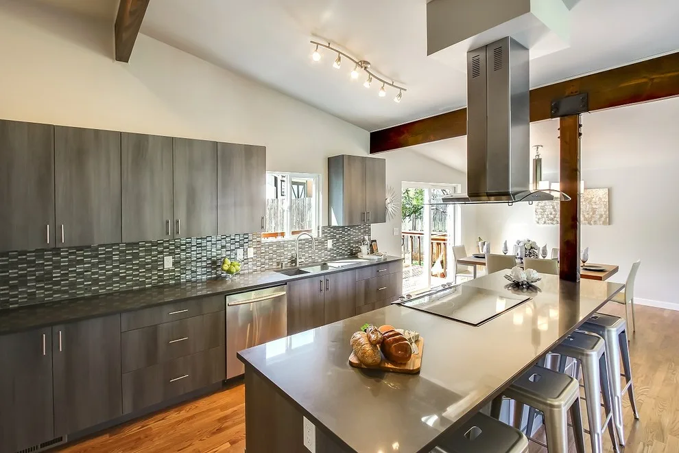 Edmonds Mid-Century Modern by Blue Water Design Build - Photo 5