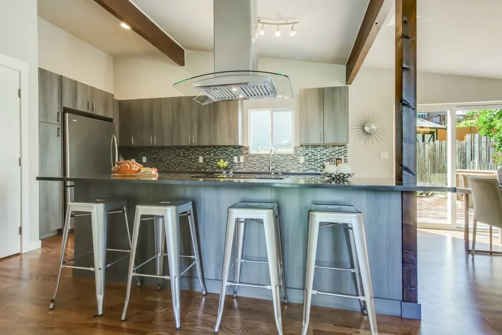 Edmonds Mid-Century Modern by Blue Water Design Build - Photo 8