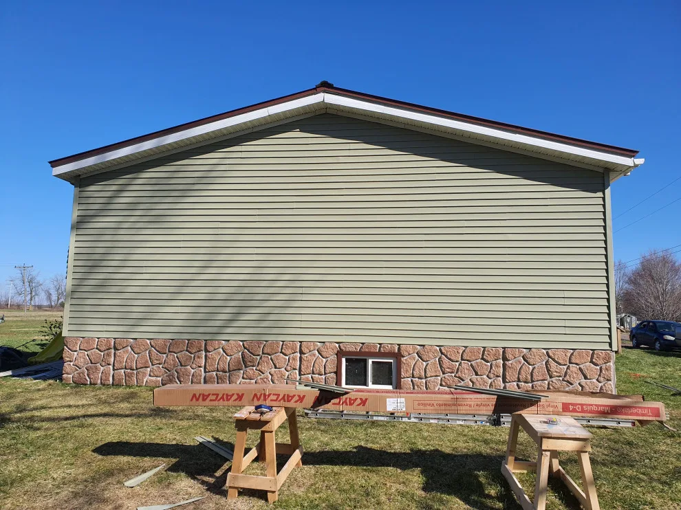 Eelweir siding project by Hills Handyman Services - Photo 21
