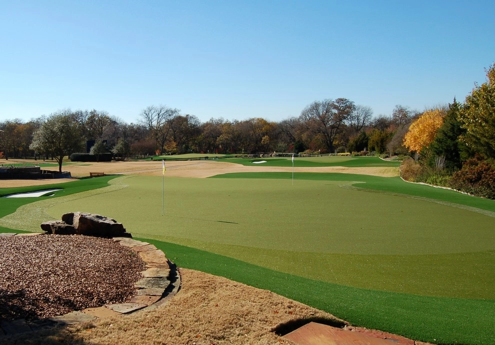 Backyard Putting Greens / Golf by SYNLawn Oklahoma - Photo 4