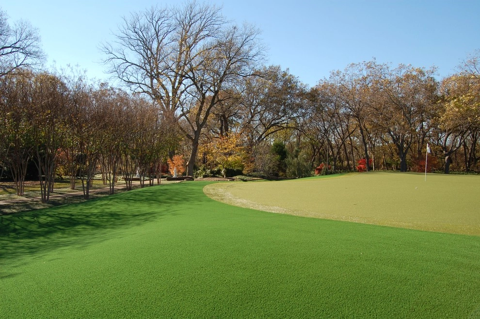 Backyard Putting Greens / Golf by SYNLawn Oklahoma - Photo 3