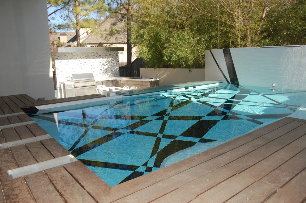 Glass Pool by Szafranski Landscape Architecture - Photo 2