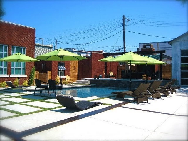 Downtown Warehouse by Szafranski Landscape Architecture - Photo 4