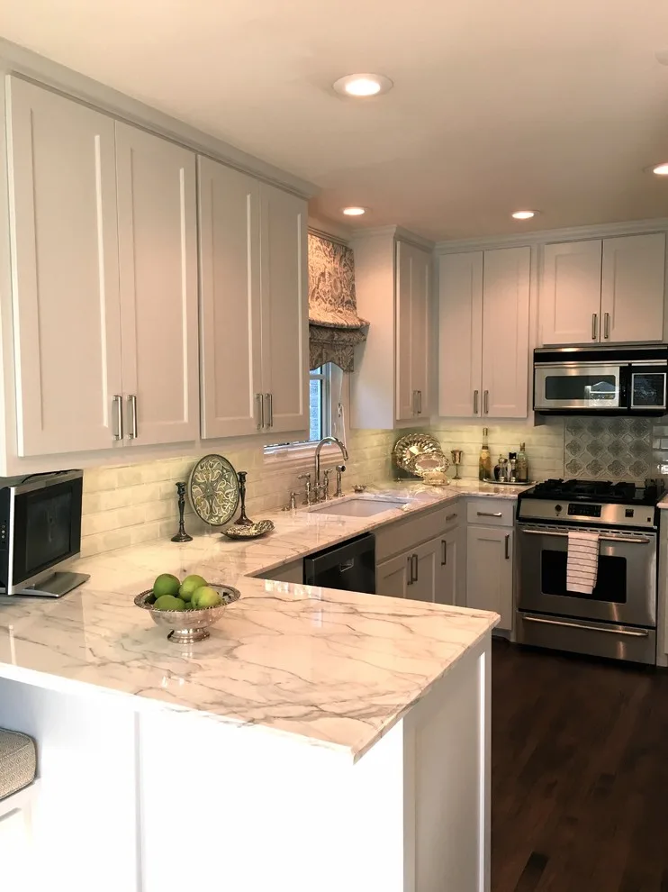 Chic Kitchen by Stringer Construction & Design - Photo 2