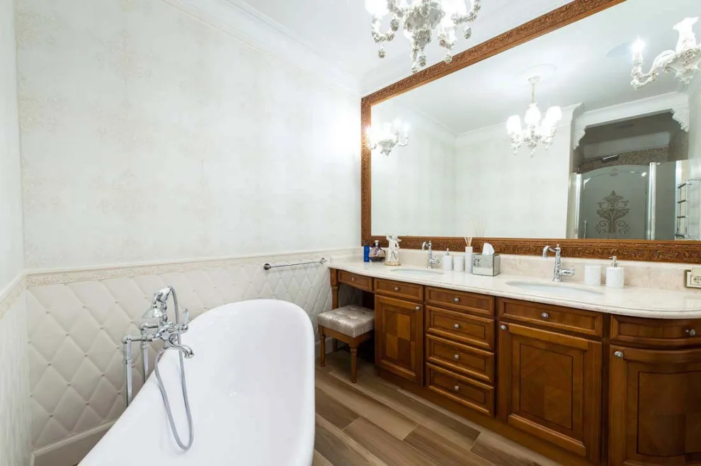 Sophisticated Neoclassicism by IDL Construction - Photo 40