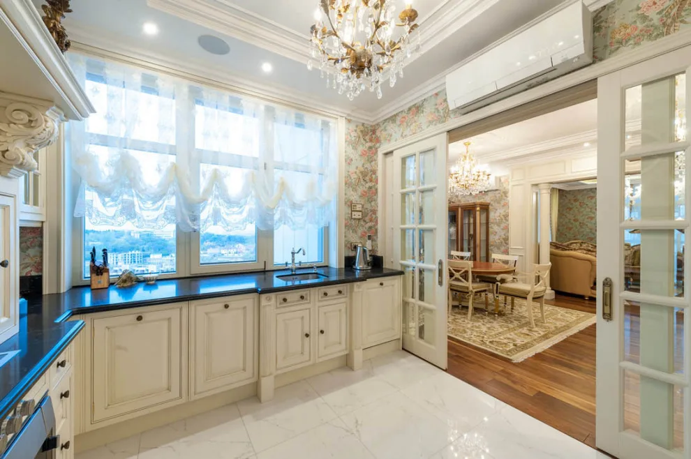 Sophisticated Neoclassicism by IDL Construction - Photo 93