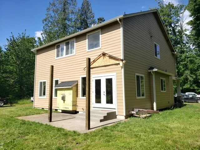 AC Burton Homes - Photo 13