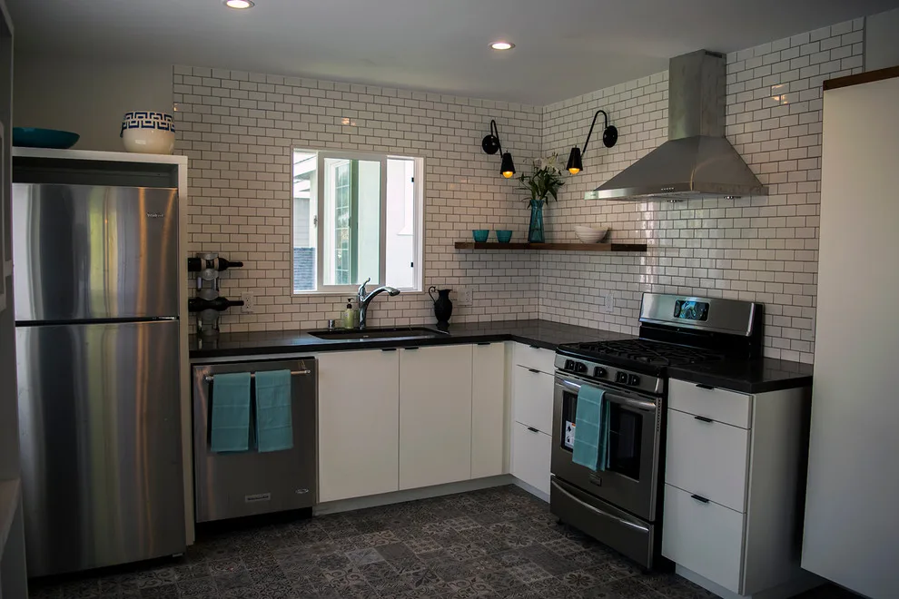 Encinitas Apartment Renovation by Chaun Miller Design & Construction - Photo 6