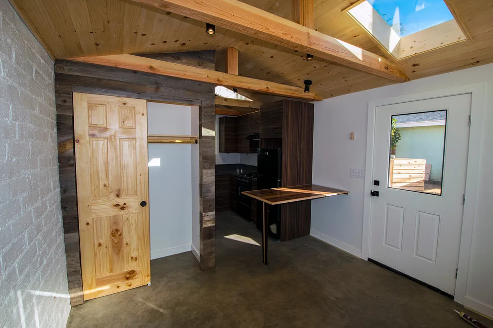 Encinitas Garage Transformation by Chaun Miller Design & Construction - Photo 15