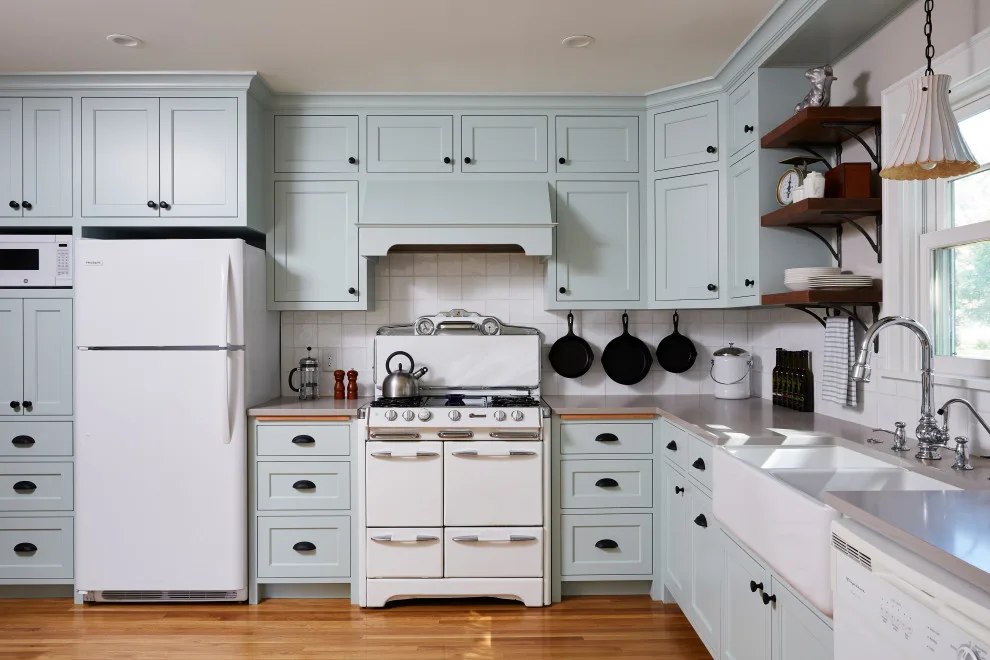 English Masterwork by Full Circle Construction Inc. - Photo 3